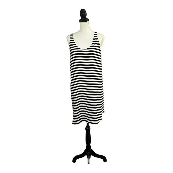 LOFT Dresses & Skirts - LOFT size MP black and white striped lightweight sheath dress NWT